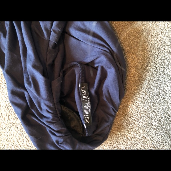 Chic cocktail dress - Picture 3 of 4